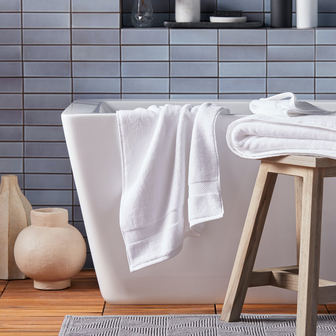 7 Decorating Ideas to Elevate Your Bathroom on a Budget